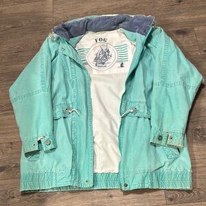 LONDON FOG vintage 80s style, button away white hood, oversized jean jacket